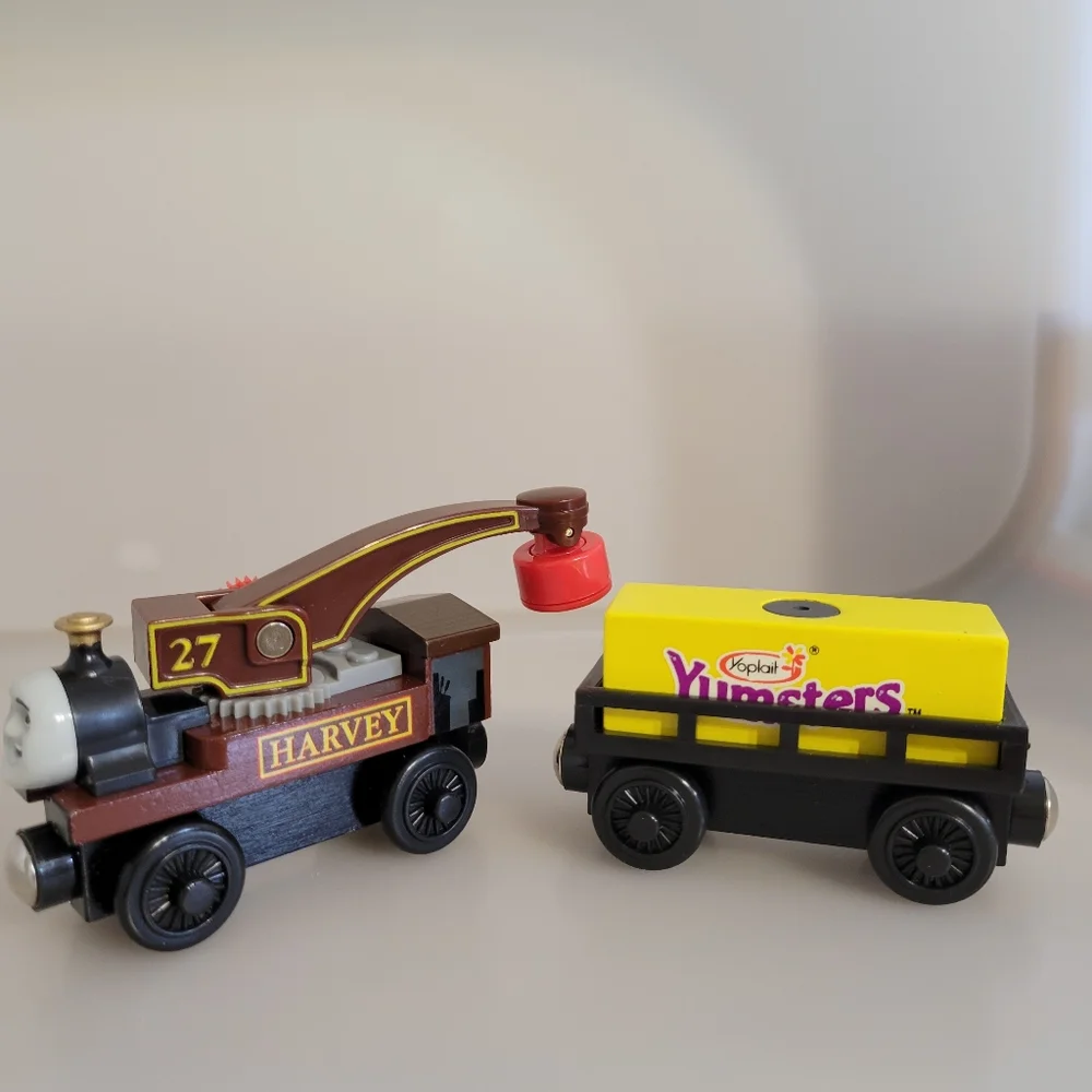 Thomas Wooden Railway Harvey and Yumsters Cargo Car 2003